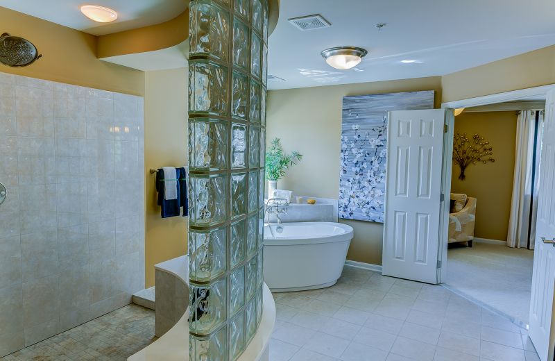 Best Bathroom Renovation Contractors in Goodyear, AZ